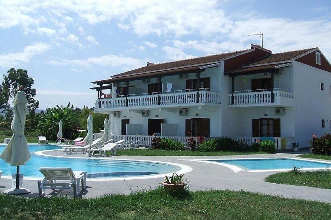 Vlachos Apartments Сидари Екстериор снимка