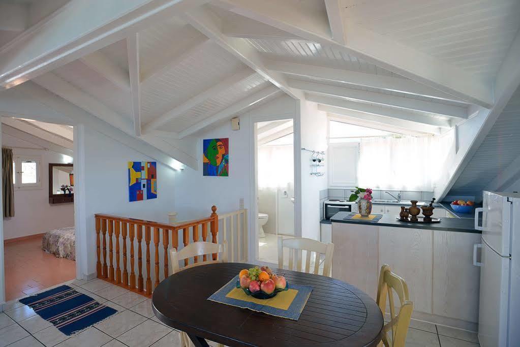 Vlachos Apartments Сидари Екстериор снимка