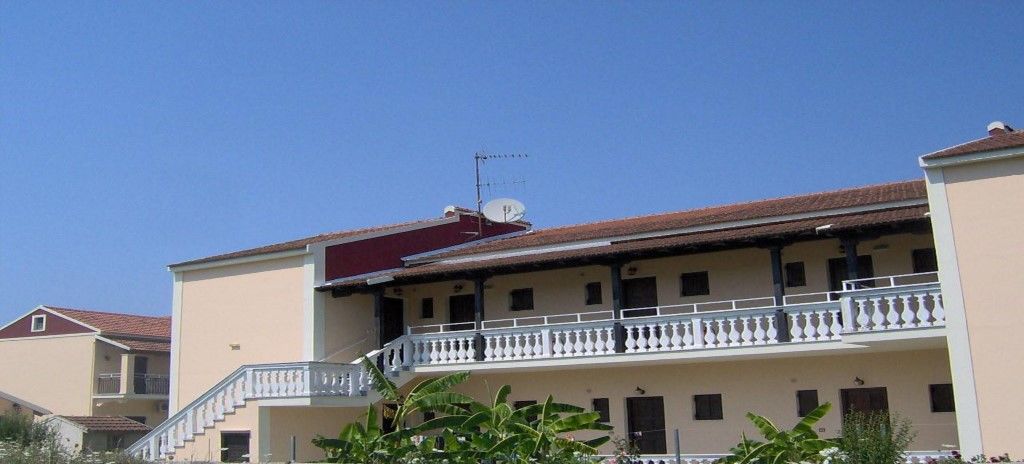 Vlachos Apartments Сидари Екстериор снимка